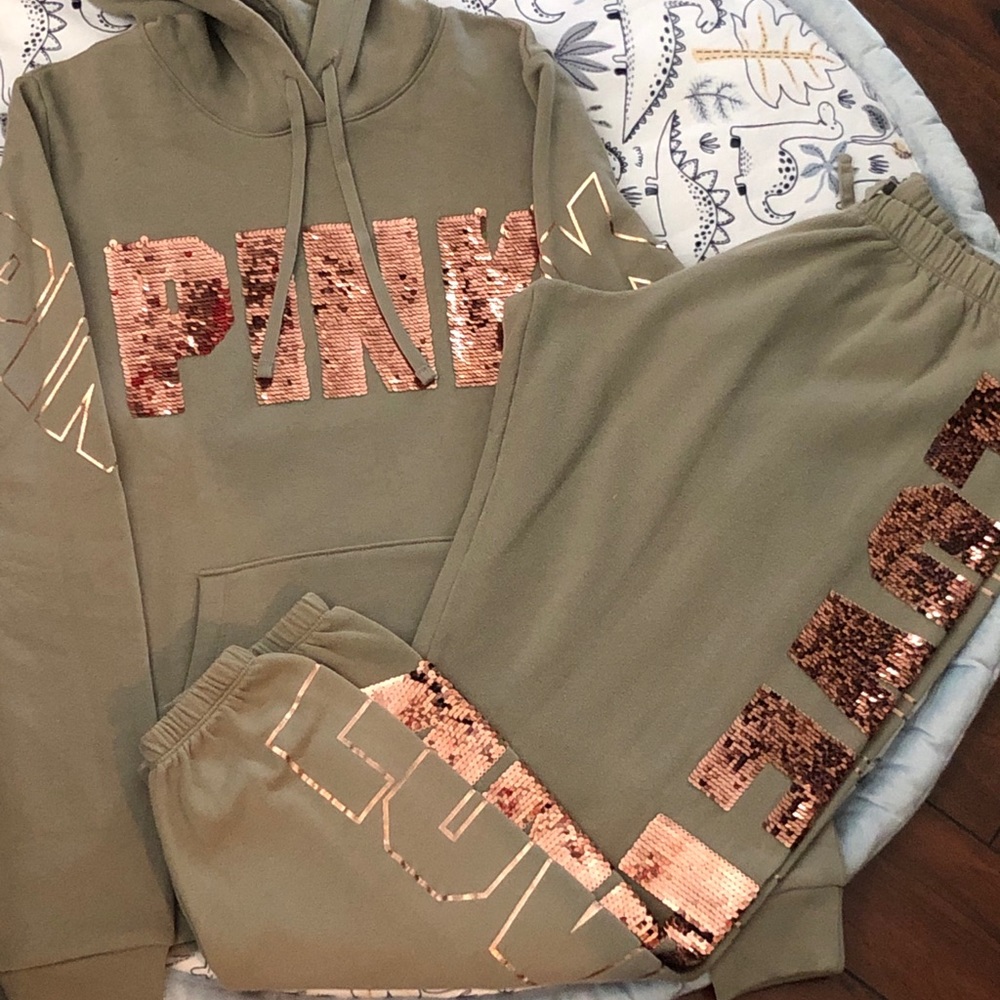 Pink bling set